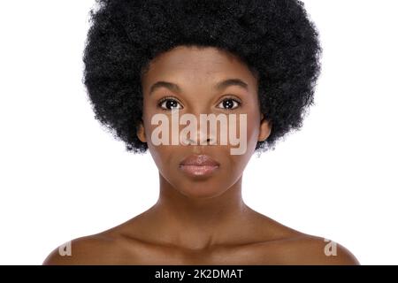 Porträt einer schönen afrikanischen Frau mittleren Alters Stockfoto