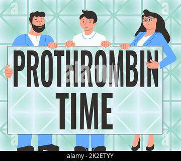 Textzeichen zur Angabe der Prothrombinzeit. Konzeptfoto Bewerten Sie Ihre Fähigkeit, Blutgerinnsel angemessen zu bilden drei Kollegen, die eine Präsentationstafel mit neuen Ideen halten. Stockfoto