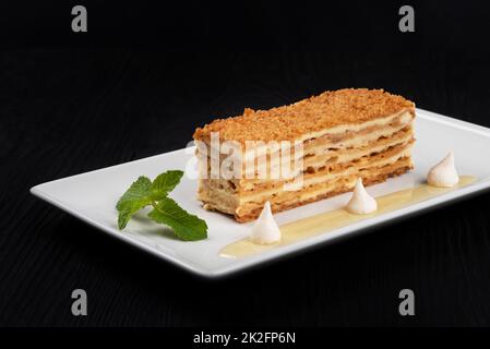 Esterhazy Torte auf dem Teller Stockfoto