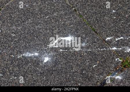 Detailansicht auf asphaltierten Oberflächen verschiedener Straßen und Straßen mit Rissen Stockfoto