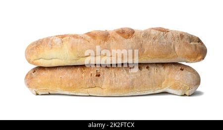 Zwei gebackene Baguettes aus weißem Weizenmehl auf weißem Hintergrund Stockfoto