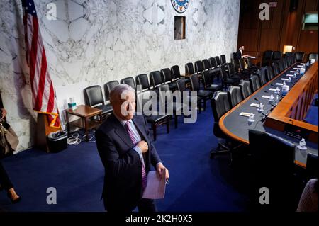 Jamie Dimon, Chairman und CEO von JPMorgan Chase & Co., kommt zu einer Anhörung des Senatsausschusses für Banken, Wohnungsbau und städtische Angelegenheiten, um die größten Banken des Landes im Hart Senate Office Building in Washington, DC, USA, zu untersuchen. Donnerstag, den 22. September, 2022. Foto von Rod Lampey/CNP/ABACAPRESS.COM Stockfoto