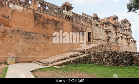 Blick auf Kumbha Palace von Maharana Kumbha in 15. Jahrhundert, Chittorgarh, Rajasthan, Indien gebaut. Stockfoto