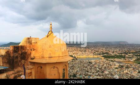 Stadtansicht von Jaipur von Nahargarh Fort, Jaipur, Rajasthan, Indien. Stockfoto