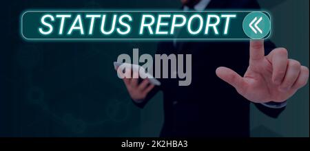 Textschild mit Statusbericht. Wort geschrieben auf Update Zusammenfassung der Situationen ab einem bestimmten Zeitraum Stockfoto