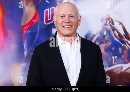 HOLLYWOOD, LOS ANGELES, KALIFORNIEN, USA - 22. SEPTEMBER: Der amerikanische Filmproduzent und Regisseur Frank Marshall kommt zur Los Angeles Special Screening von Netflix's 'The Redeem Team', die am 22. September 2022 im Netflix Tudum Theater in Hollywood, Los Angeles, Kalifornien, USA, stattfand. (Foto von Xavier Collin/Image Press Agency) Stockfoto