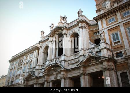 Rom, Italien - 30. Dezember 2018: Basilica di Santa Maria Maggiore in Rom, Italien. Santa Maria Maggiore ist eine päpstliche große Basilika und die größte katholische Marienkirche in Rom, Italien. Stockfoto