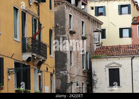 Der Campo dei Frari ist ein Platz in Venedig, der sich im Viertel San Polo zwischen dem Campo San Toma und dem Campo San Stin befindet. Stockfoto