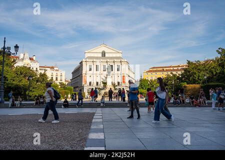 Madrid, Spanien, September 2022. Außenansicht des Königlichen Theaters von der Plaza de OTE im Stadtzentrum Stockfoto