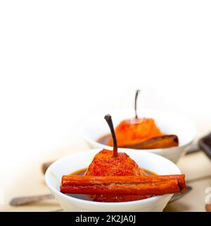 Pochierte Birnen köstliche hausgemachte Rezept Stockfoto