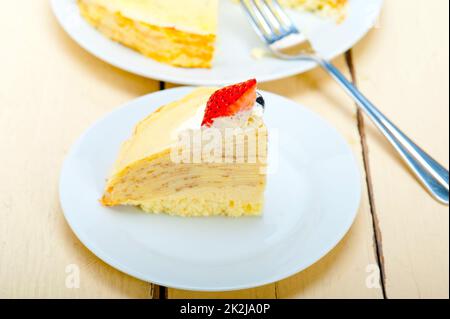 Crêpe-Pfannkuchen-Kuchen Stockfoto