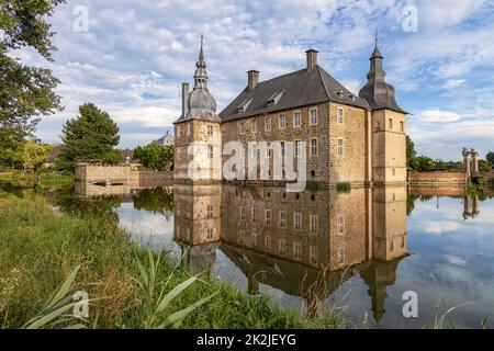 Schloss Lembeck in Dorsten, Deutschland, umgeben von einem wunderschönen Park Stockfoto