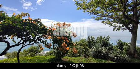 Jinzun, Donghe Township, Taitung County, mit Blick auf die wunderschöne Küste von Taitung, Taiwan Stockfoto