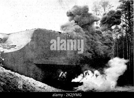 Weltkrieg II: Nazi (Deutsch) Demonstration, wie Französische defensive Maginot-linie Forts durch Angriff mit Flamme - Flammenwerfer und Granaten zerstört wurden. In einigen Orten die Maginot-linie Verteidigung für einige Zeit gehalten. Stockfoto