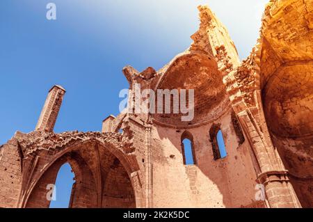 Ruinen der St. George der mittelalterlichen Griechen orthodoxen Kirche. Famagusta, Zypern Stockfoto