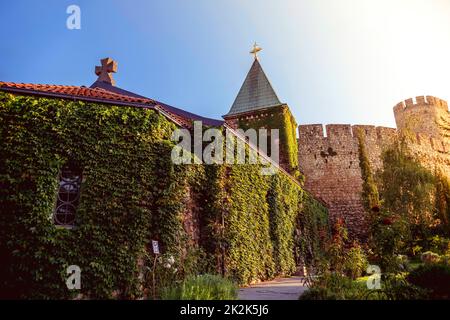 Ruzica-Kirche in der Belgrader Festung Kalemegdan. Belgrad, Serbien. Farbton eingestellt Stockfoto