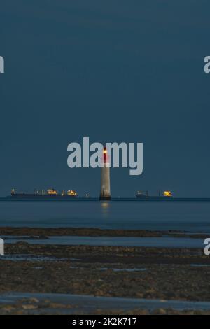 PHARE de Chauvea bei Ile de Re mit Schiffen nach La Rochelle, Pays de la Loire, Frankreich Stockfoto