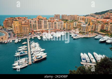 Hafen mit Yachten und Booten in Moncte Carlo, Monaco Stockfoto