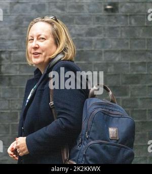 London, Großbritannien. 23. September 2022. Anne-Marie Trevelyan, Verkehrsministerin, trifft auf eine Kabinettssitzung in der Downing Street 10 in London ein. Kredit: Ian Davidson/Alamy Live Nachrichten Stockfoto