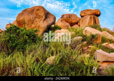 Riesige Felsbrocken in Hampi, Karnataka, Indien Stockfoto