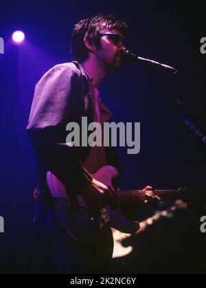 AELS ; Mark Oliver Everett, E (Gesang) ; Live at Shepherd's Bush Empire , London, UK ; Mai 1997 ; Credit : Mel Longhurst / Performing Arts Images ; www.performingartsimages.com Stockfoto