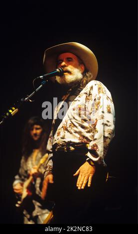 BELLAMY BROTHERS; Homer Bellamy (Gitarre, Gesang); live in London, UK; Mai 1997 ; Credit : Mel Longhurst / Performing Arts Images ; www.performingartsimages.com Stockfoto