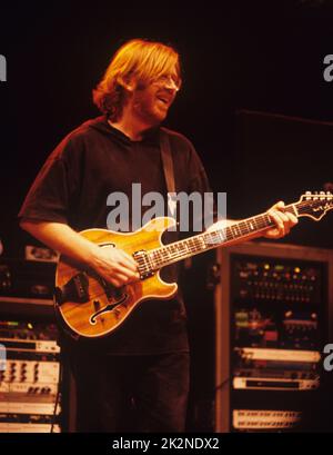 PHISH ; live at Shepherds Bush Empire , London, UK ; 1997 ; Credit : Mel Longhurst / Performing Arts Images ; www.performingartsimages.com Stockfoto