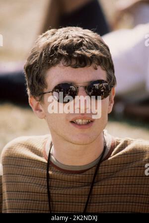 JOHN POWERS ; B. 1967, englischer Singer-Songwriter und Frontmann der Rockband, Besetzung und ehemaliger Bassist für The La's ; Backstage beim V Festival, Hylands Park, Chelmsford, UK; August 1996 ; Credit : Mel Longhurst / Performing Arts Images ; www.performingartsimages.com Stockfoto