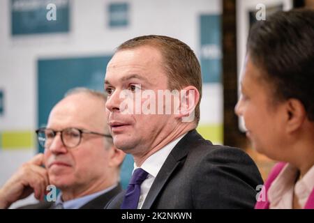 France, Vaulx en Velin, 2022-09-22. Porträt von Olivier Dussopt, Minister für Arbeit, während seines Besuchs in der Metropole Lyon, um das Thema zu diskutieren Stockfoto