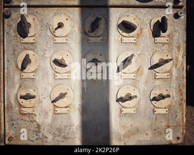 Vintage Schalter Bedienfeld mit vielen Tasten Stockfoto