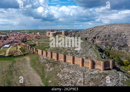 Panoramablick auf die Stadt Berlanga de Duero Schloss Soria Spanien Stockfoto