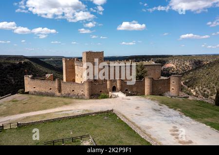 Das berühmte mittelalterliche Schloss Pedraza in der Provinz Segovia (Spanien) Stockfoto