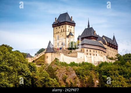 Königliche Schloss Karlstejn. Mittelböhmen, Karlstein Dorf, Tschechische Republik Stockfoto