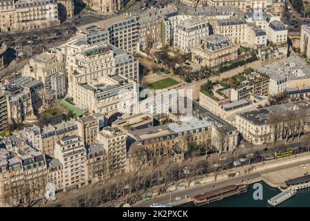 Skyline von Paris vom Eiffelturm aus gesehen Stockfoto