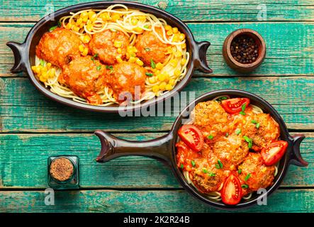 Vegane köstliche Fleischbällchen und Pasta. Stockfoto