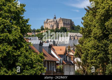 Schloss Marburg, auch Landgrafenschloss oder Landgrafenschloss genannt, oberhalb der historischen Altstadt von Marburg, Hessen, Deutschland Stockfoto