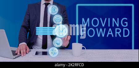 Konzeptuelle Bildunterschrift, die sich fortbewegt. Geschäftsansatz in Richtung eines Punkteansatzes auf weitere Fortschritte Stockfoto