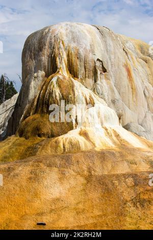 Orange Spring Mound im Yellowstone National Park. Stockfoto