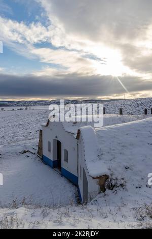 Typische Weinkeller im Freien in Plze, Slovacko, Südmähren, Tschechien Stockfoto