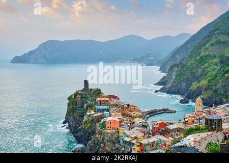 Vernazza Dorf, Cinque Terre, Ligurien, Italien Stockfoto