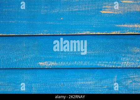 Blau lackierter horizontaler Holzhintergrund. Klassische blaue Holzbretter-Wand mit Platz für Design. Stockfoto