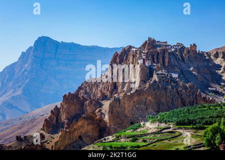 Dhankar gompa Kloster auf einer Klippe im Himalaya, Indien Stockfoto