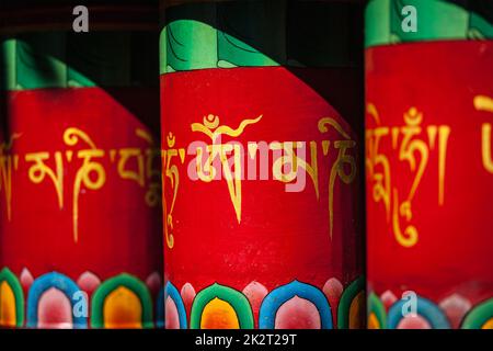 Buddhistische Gebetsmühlen in Mcleod Ganj, Indien Stockfoto