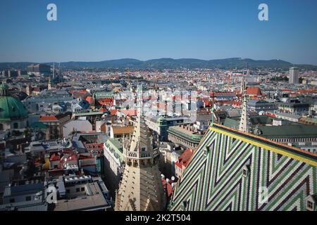 Blick über Wien Stadt von St. Stephan's Cathedral Stockfoto