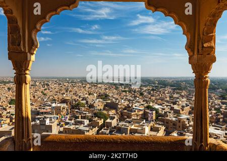 Blick auf Jaisalmer Stadt von Jaisalmer Fort, Rajasthan, Indien Stockfoto