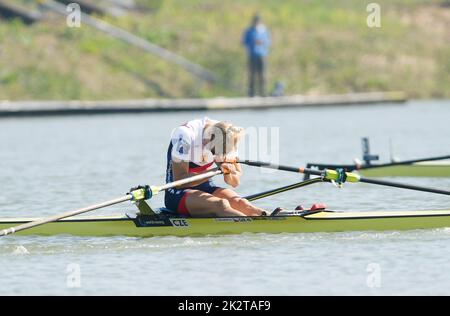 Racice, Tschechische Republik. 22. September 2022. Die Tschechische Lenka Antosova tritt am 23. September 2022 in Racice, Tschechien, beim Halbfinale der Frauen-Schädel am 6. Tag der Ruderweltmeisterschaften 2022 im Elbe Arena Racice an. Kredit: Jan Stastny/CTK Foto/Alamy Live Nachrichten Stockfoto