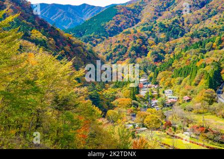 Ein Dorf zwischen den 8.000 Bergen Stockfoto