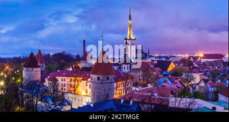 Panorama der mittelalterlichen Altstadt von Tallinn, Estland Stockfoto