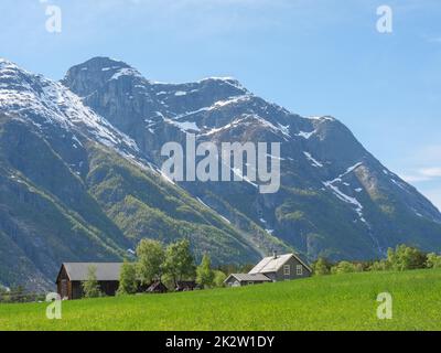 Frühlingszeit in Eidfjord in norwegen Stockfoto