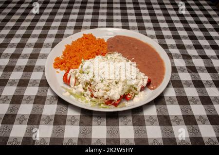 Authentische Mexikanische Enchiladas Stockfoto